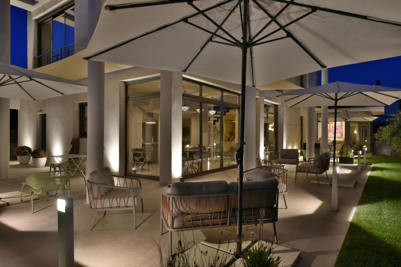 Monte Alta Hotel Салон дьо Прованс Екстериор снимка